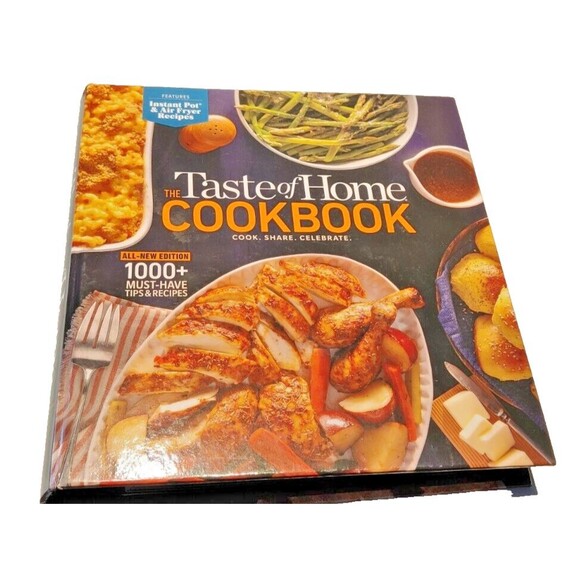 The Taste of Home Cookbook, 5th Edition: Cook.  Share.  Celebrate. - GOOD - Picture 1 of 8